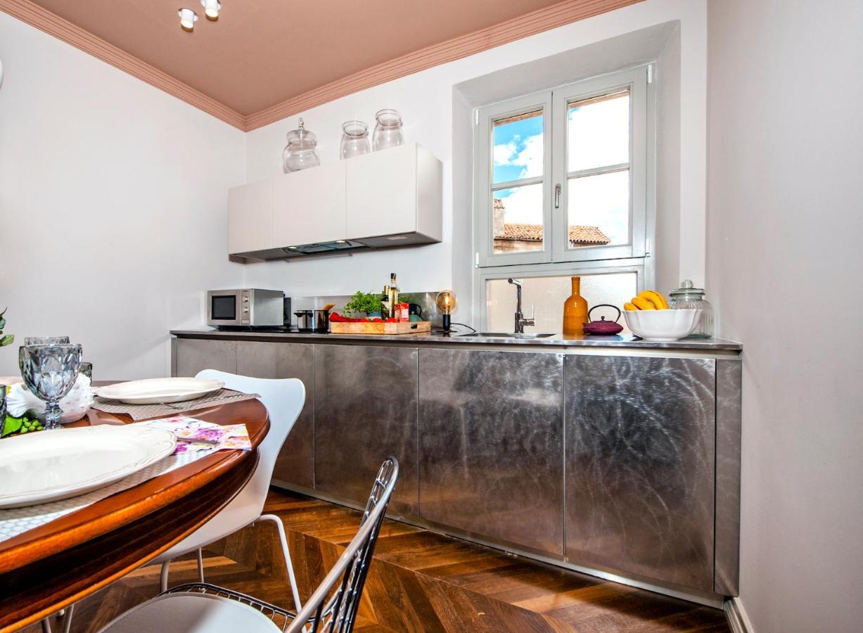 Campitelli Design Apartment Rovinj Bagian luar foto