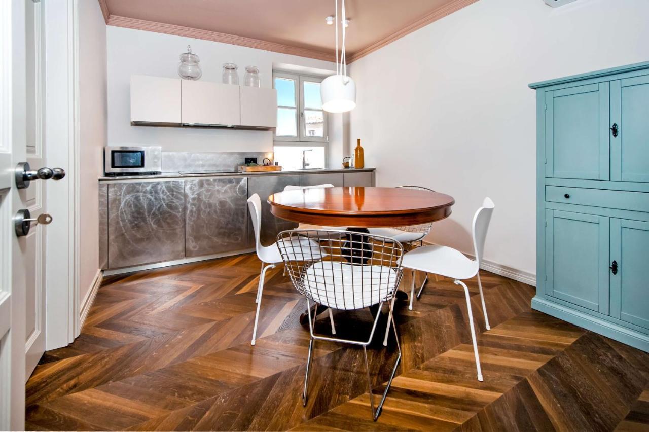 Campitelli Design Apartment Rovinj Bagian luar foto